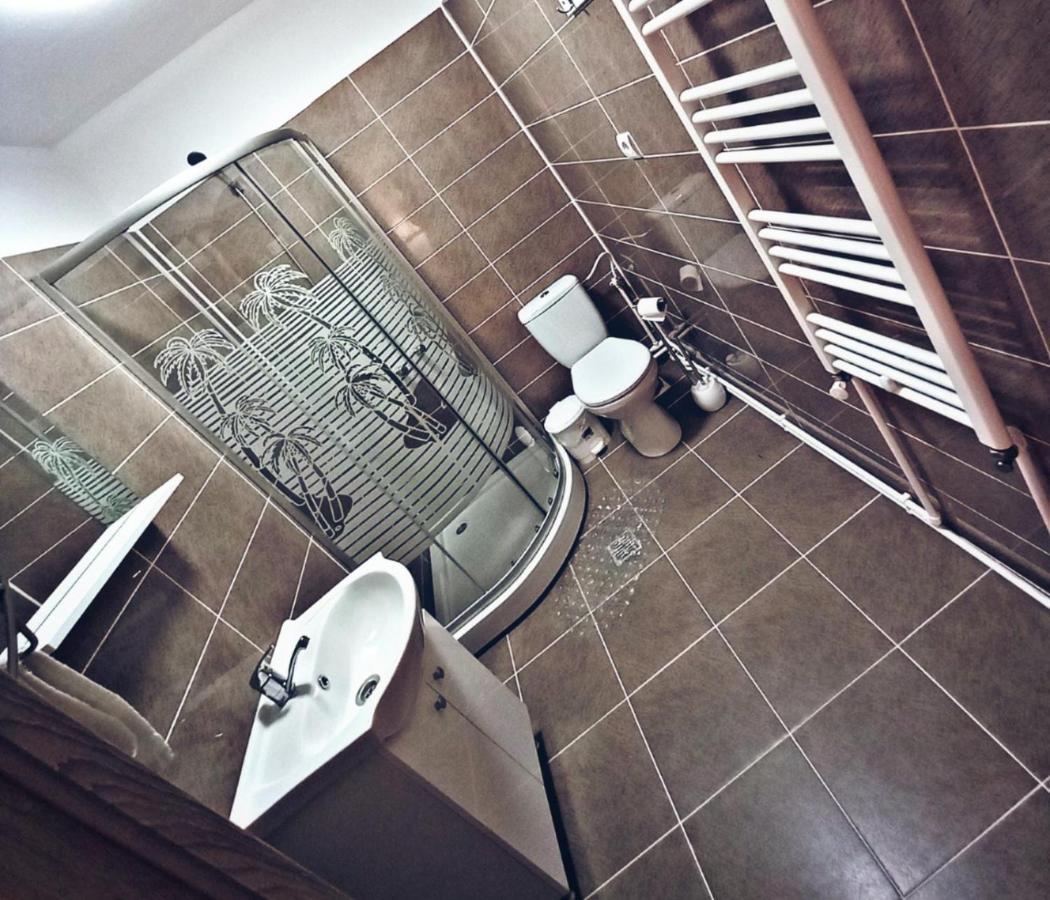 Camere In Regim Hotelier Braşov Exterior foto